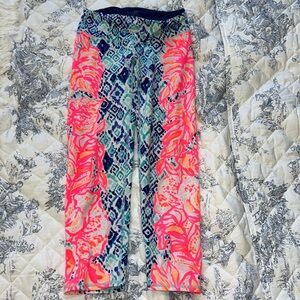 Lily Pulitzer size XS luxletic capri leggings fun pattern